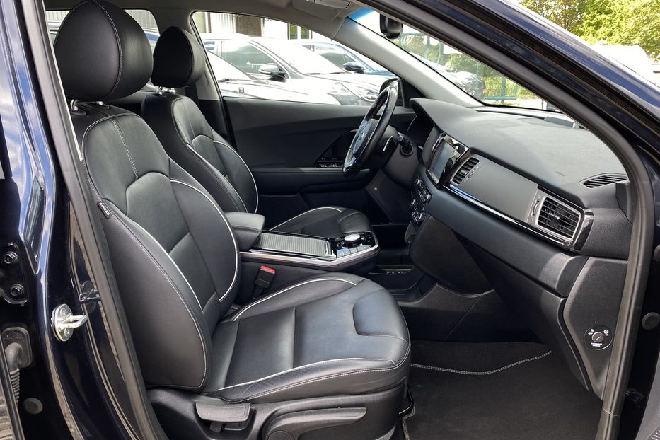 Продам Kia Niro 64kWhМакс.комплектаціяPrestige 2020 года в Львове
