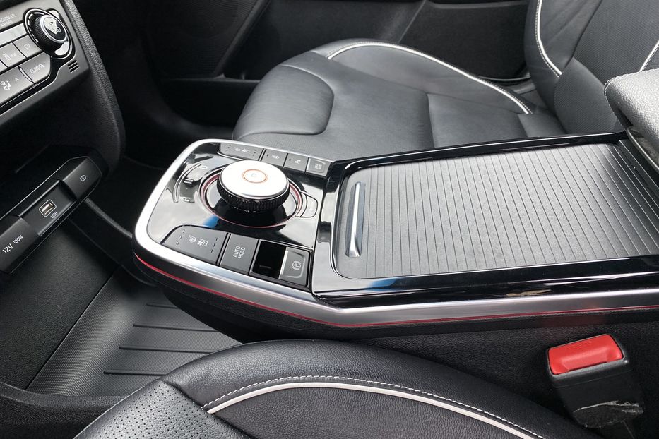 Продам Kia Niro 64kWhМакс.комплектаціяPrestige 2020 года в Львове