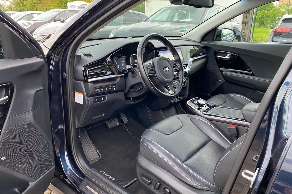 Продам Kia Niro 64kWhМакс.комплектаціяPrestige 2020 года в Львове