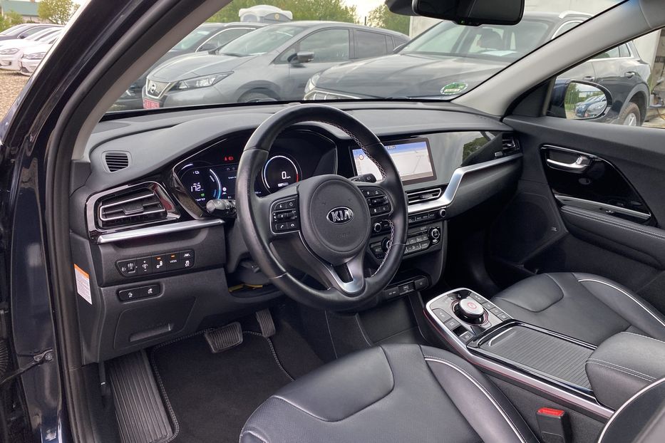 Продам Kia Niro 64kWhМакс.комплектаціяPrestige 2020 года в Львове