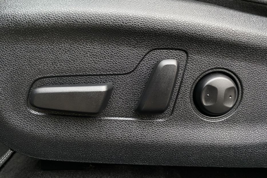 Продам Kia Niro 64kWhМакс.комплектаціяPrestige 2020 года в Львове