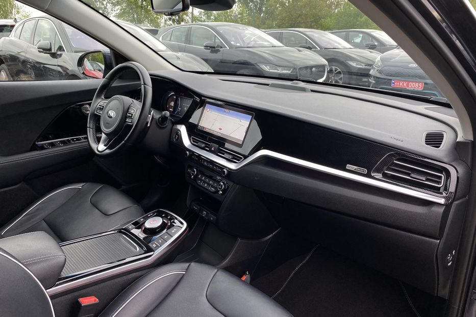 Продам Kia Niro 64kWhМакс.комплектаціяPrestige 2020 года в Львове