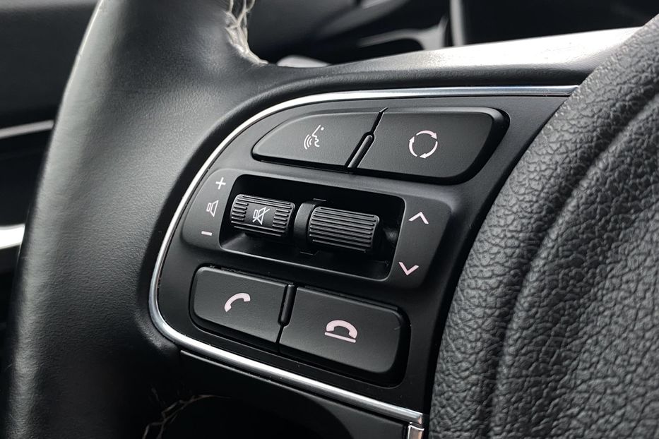 Продам Kia Niro 64kWhМакс.комплектаціяPrestige 2020 года в Львове