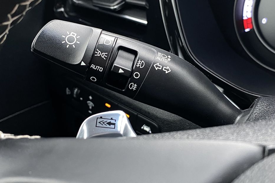 Продам Kia Niro 64kWhМакс.комплектаціяPrestige 2020 года в Львове