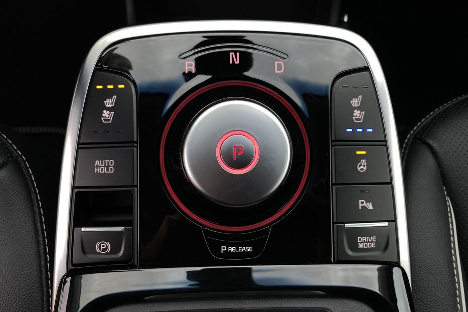 Продам Kia Niro 64kWhМакс.комплектаціяPrestige 2020 года в Львове