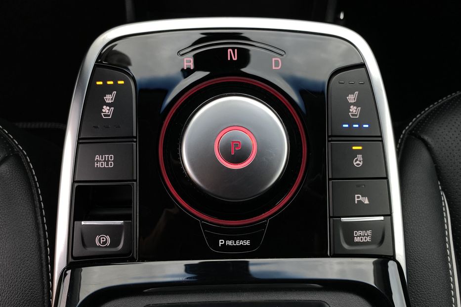 Продам Kia Niro 64kWhМакс.комплектаціяPrestige 2020 года в Львове