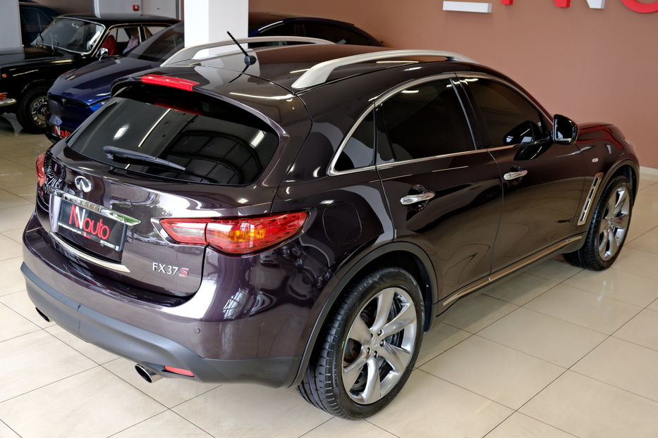 Продам Infiniti FX 37S 2011 года в Одессе