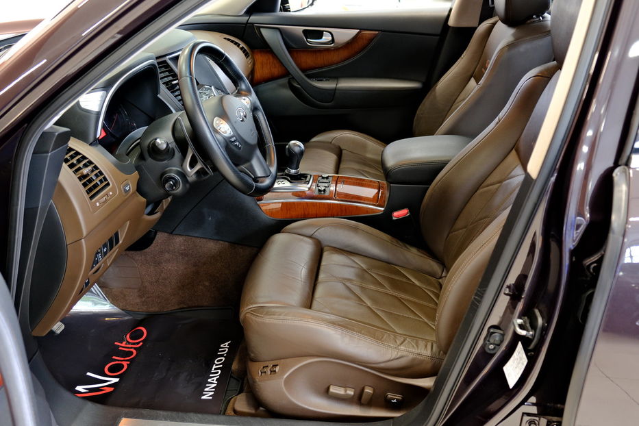 Продам Infiniti FX 37S 2011 года в Одессе