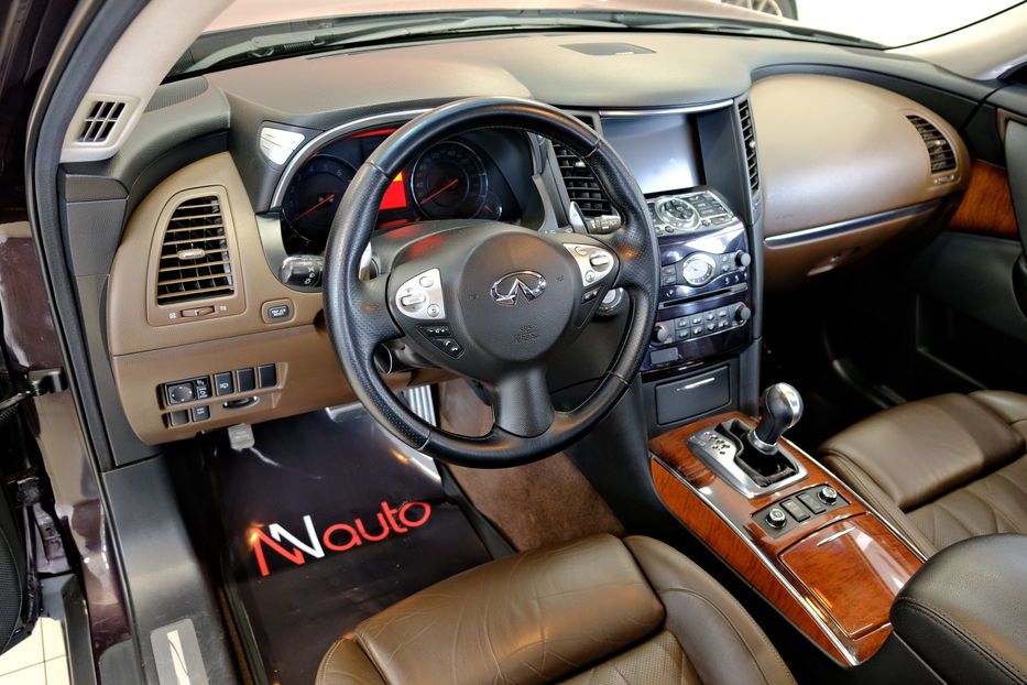 Продам Infiniti FX 37S 2011 года в Одессе