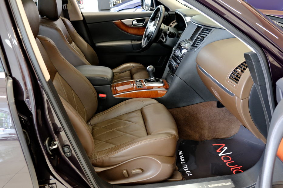 Продам Infiniti FX 37S 2011 года в Одессе