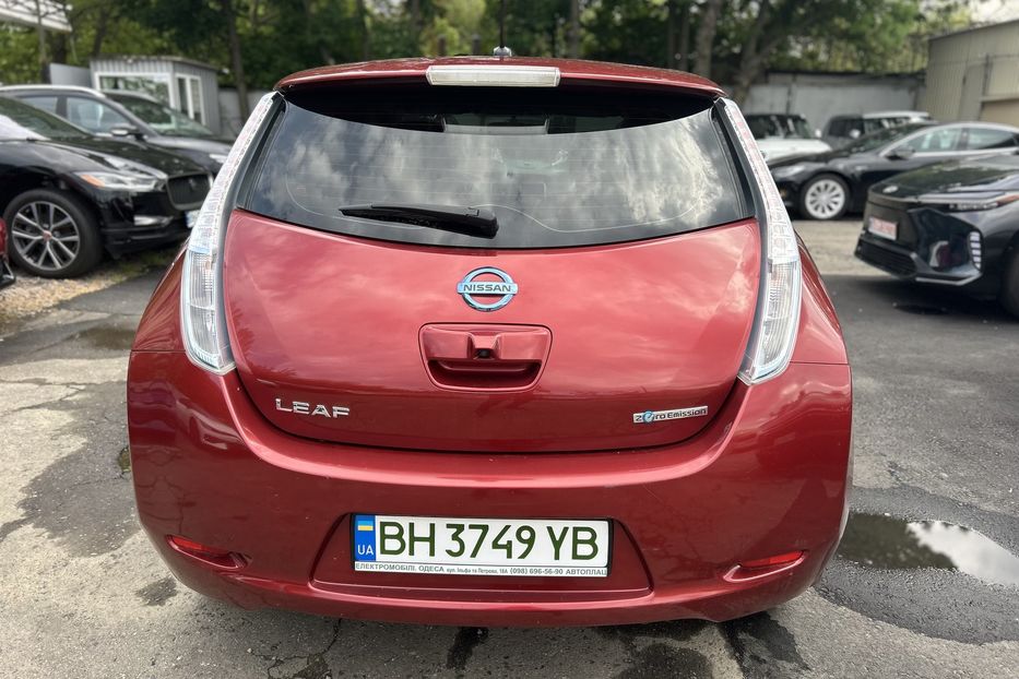 Продам Nissan Leaf SV Bose 360 cam 2013 года в Одессе