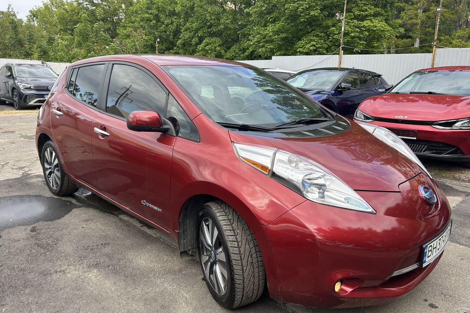 Продам Nissan Leaf SV Bose 360 cam 2013 года в Одессе