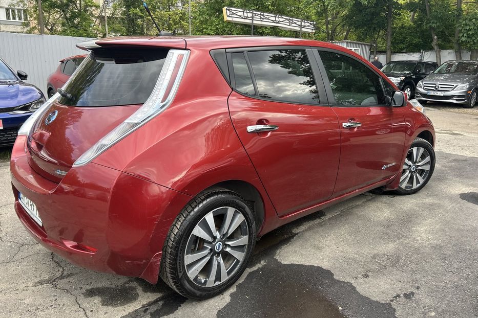 Продам Nissan Leaf SV Bose 360 cam 2013 года в Одессе