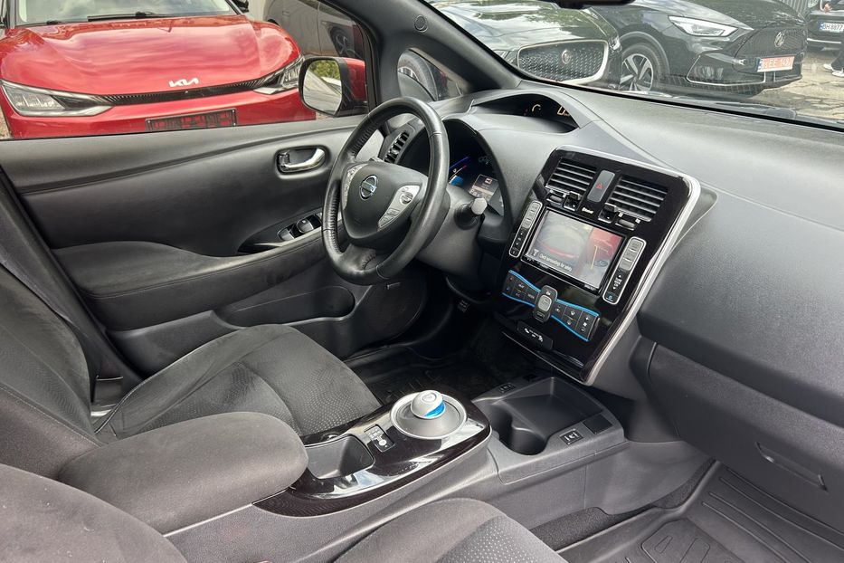 Продам Nissan Leaf SV Bose 360 cam 2013 года в Одессе