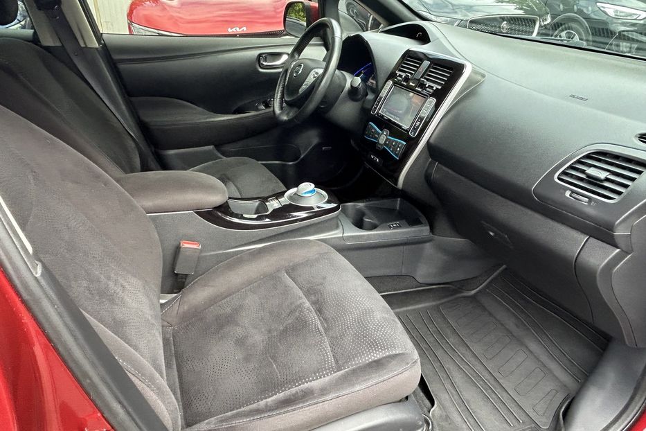 Продам Nissan Leaf SV Bose 360 cam 2013 года в Одессе