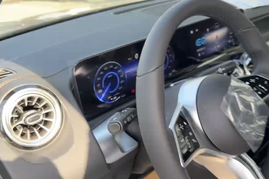 Продам Mercedes-Benz EQC EQB 260 new 600 km  2024 года в Одессе