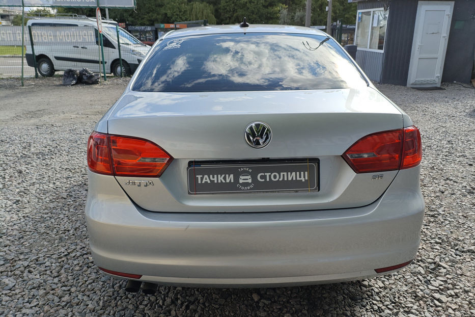 Продам Volkswagen Jetta 2014 года в Киеве