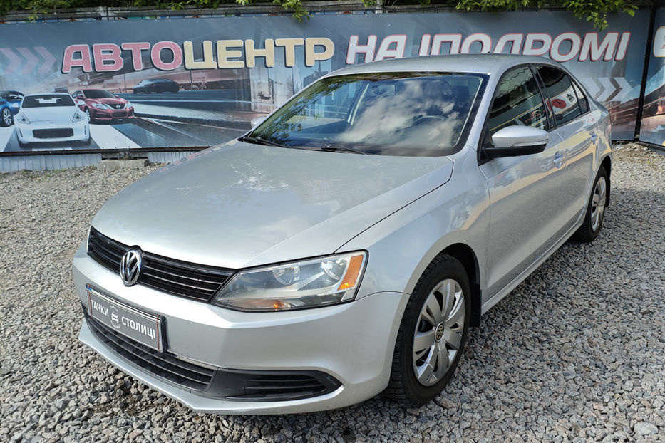 Продам Volkswagen Jetta 2014 года в Киеве