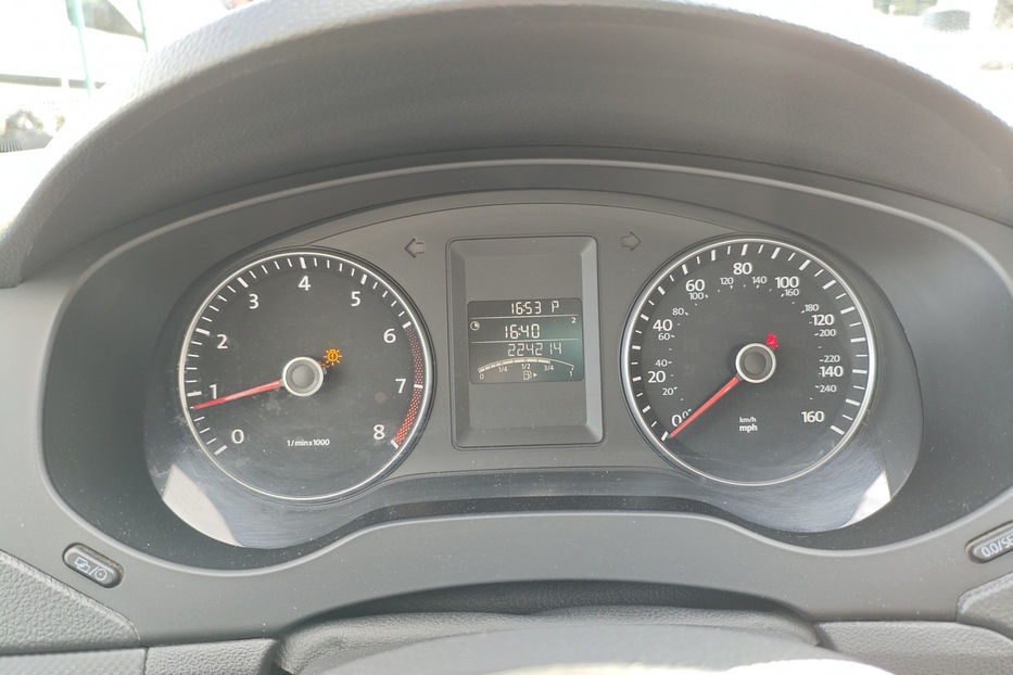 Продам Volkswagen Jetta 2014 года в Киеве