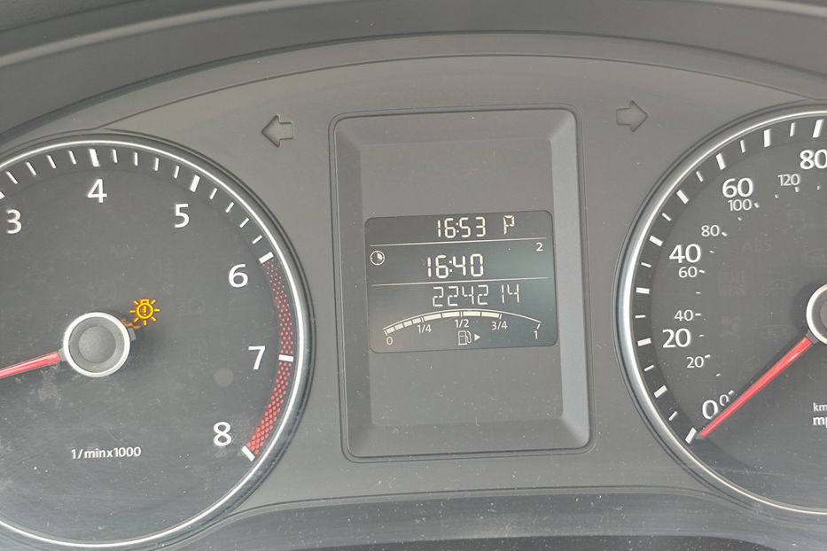 Продам Volkswagen Jetta 2014 года в Киеве