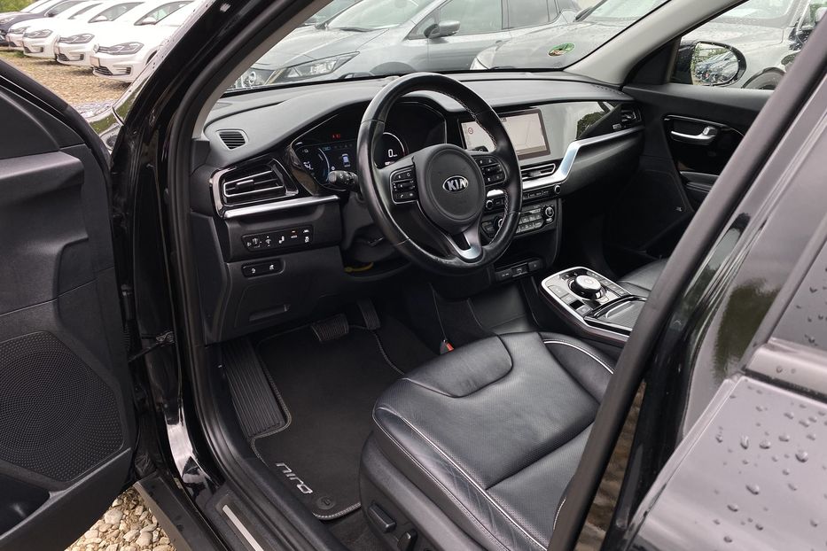 Продам Kia Niro 64kWhМакс.комплектаціяPrestige 2021 года в Львове