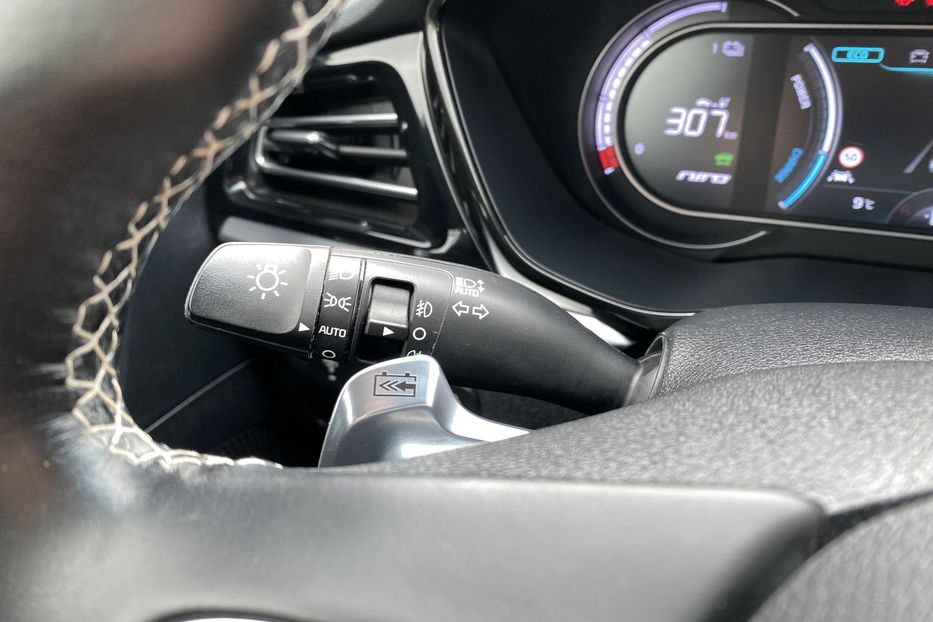 Продам Kia Niro 64kWhМакс.комплектаціяPrestige 2021 года в Львове
