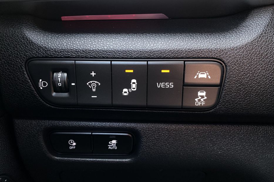 Продам Kia Niro 64kWhМакс.комплектаціяPrestige 2021 года в Львове
