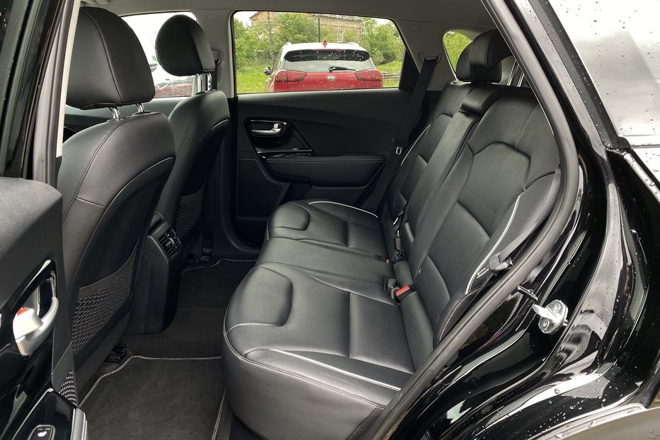 Продам Kia Niro 64kWhМакс.комплектаціяPrestige 2021 года в Львове