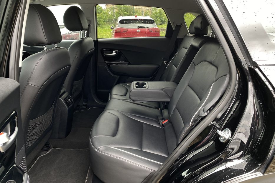 Продам Kia Niro 64kWhМакс.комплектаціяPrestige 2021 года в Львове