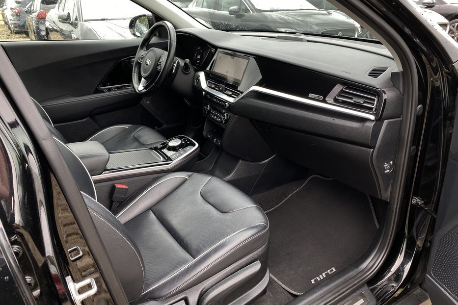 Продам Kia Niro 64kWhМакс.комплектаціяPrestige 2021 года в Львове