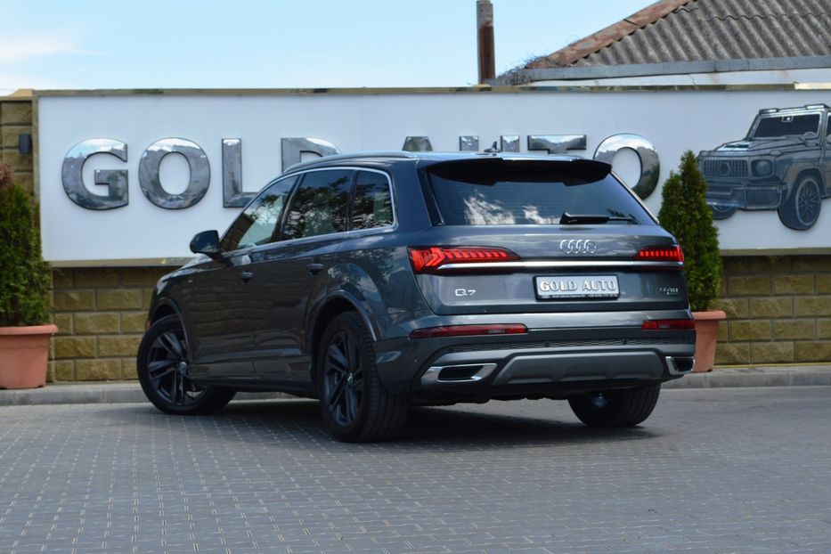 Продам Audi Q7 Sline 2020 года в Одессе