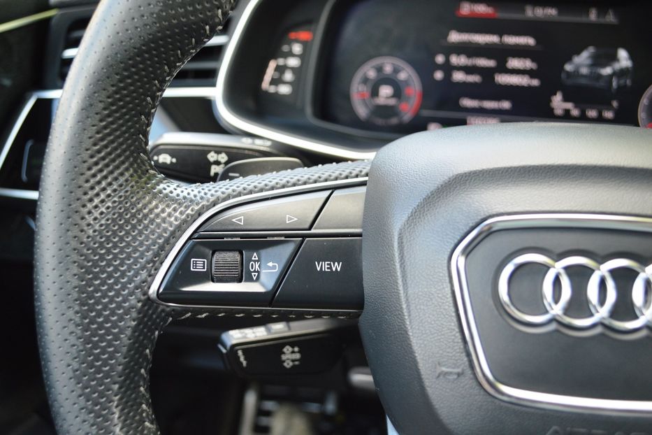 Продам Audi Q7 Sline 2020 года в Одессе