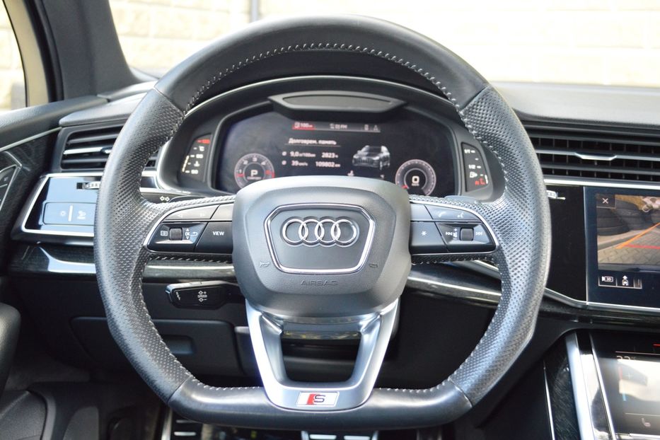 Продам Audi Q7 Sline 2020 года в Одессе