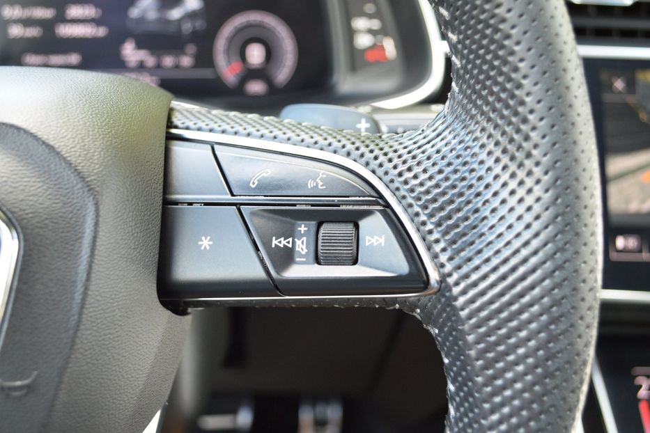 Продам Audi Q7 Sline 2020 года в Одессе