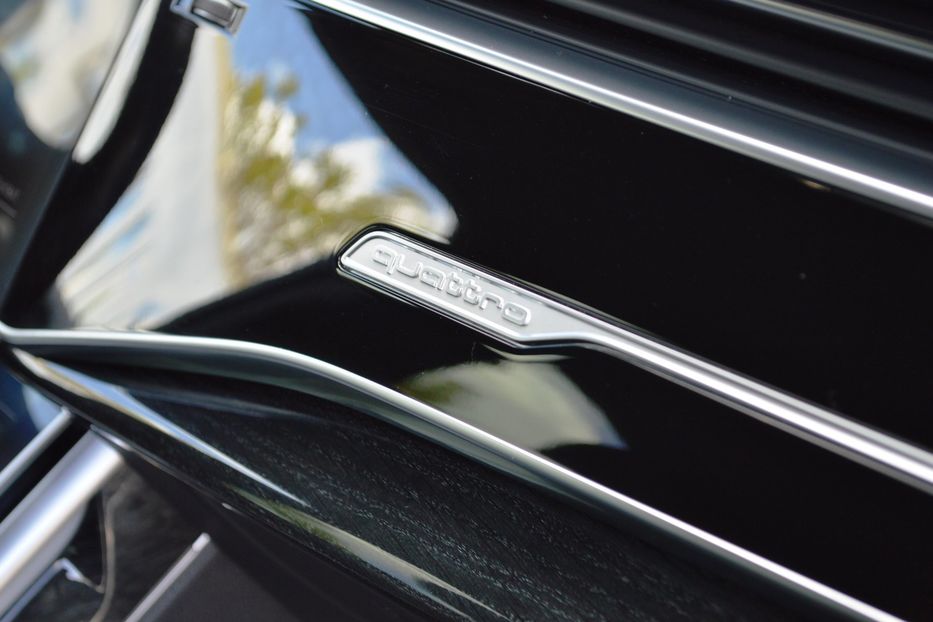 Продам Audi Q7 Sline 2020 года в Одессе