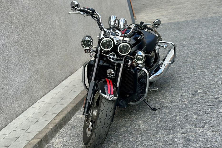 Продам Triumph Rocket III Roadster 2016 года в Киеве