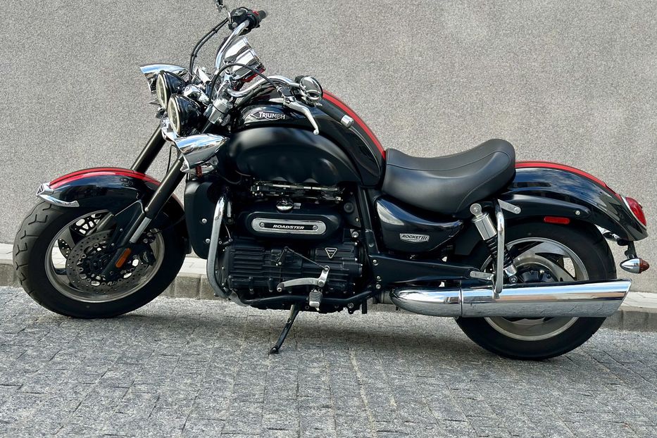 Продам Triumph Rocket III Roadster 2016 года в Киеве
