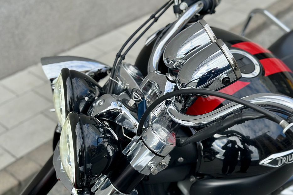 Продам Triumph Rocket III Roadster 2016 года в Киеве
