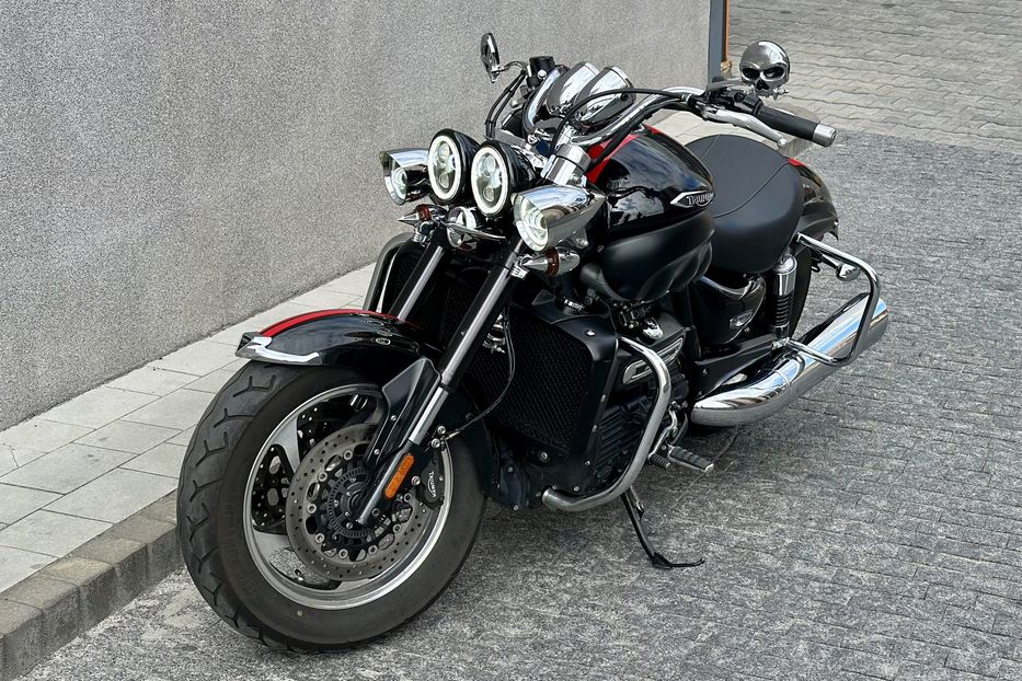 Продам Triumph Rocket III Roadster 2016 года в Киеве