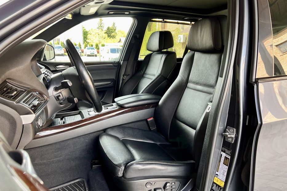 Продам BMW X5 35d 2012 года в Луцке
