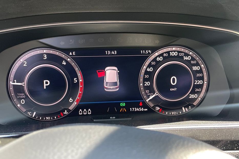 Продам Volkswagen Tiguan 2.0TDI Макс.комплектація 2019 года в Львове