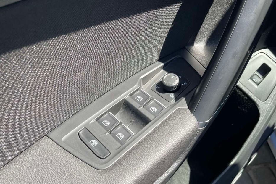 Продам Volkswagen Tiguan 2.0TDI Макс.комплектація 2019 года в Львове