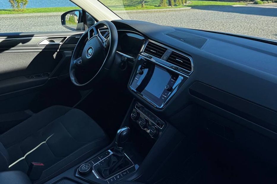 Продам Volkswagen Tiguan 2.0TDI Макс.комплектація 2019 года в Львове