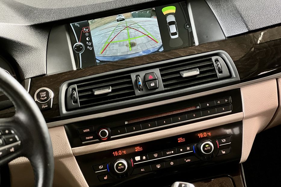 Продам BMW 528 xdrive 2012 года в Луцке