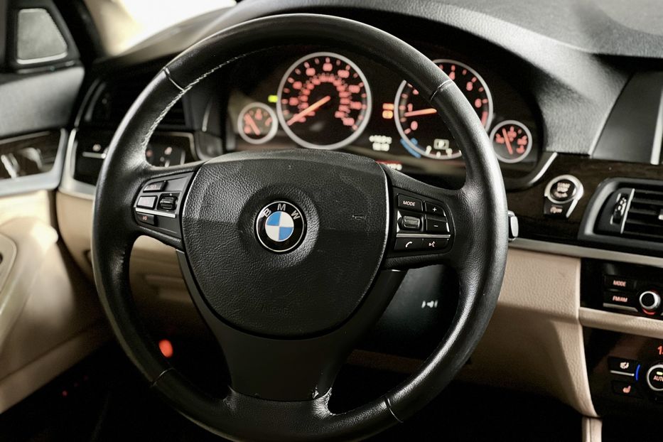 Продам BMW 528 xdrive 2012 года в Луцке