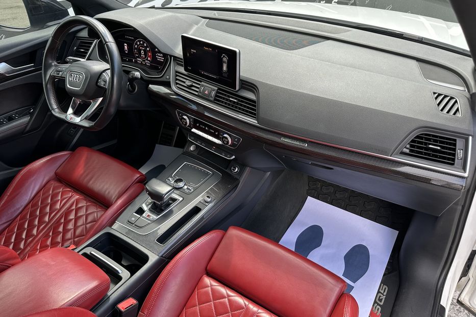 Продам Audi SQ 5 QUATTRO 2018 года в Киеве