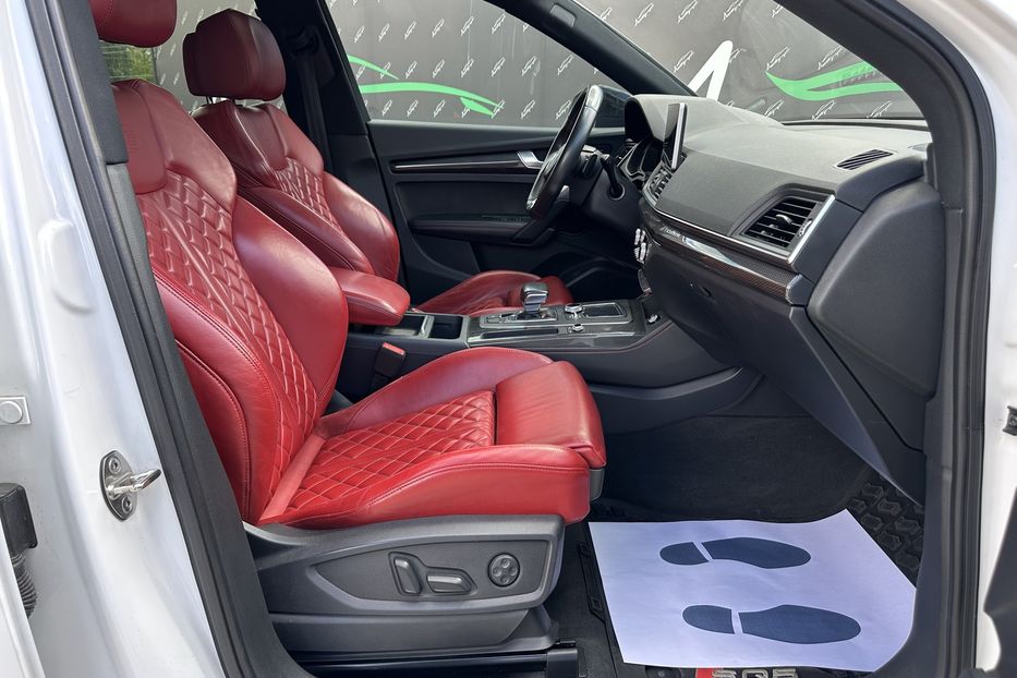 Продам Audi SQ 5 QUATTRO 2018 года в Киеве