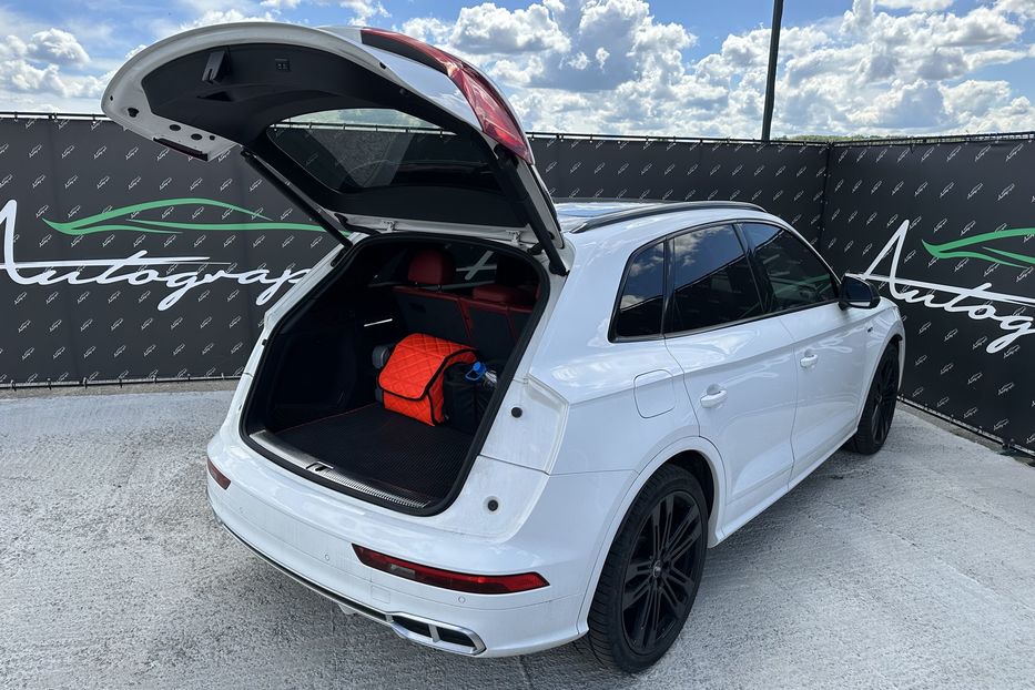 Продам Audi SQ 5 QUATTRO 2018 года в Киеве
