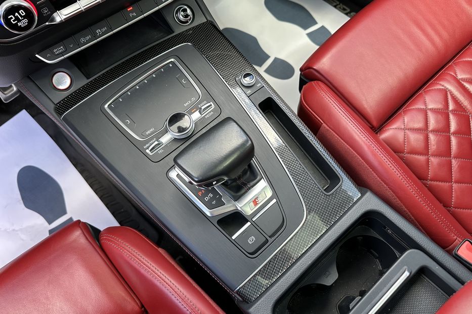 Продам Audi SQ 5 QUATTRO 2018 года в Киеве