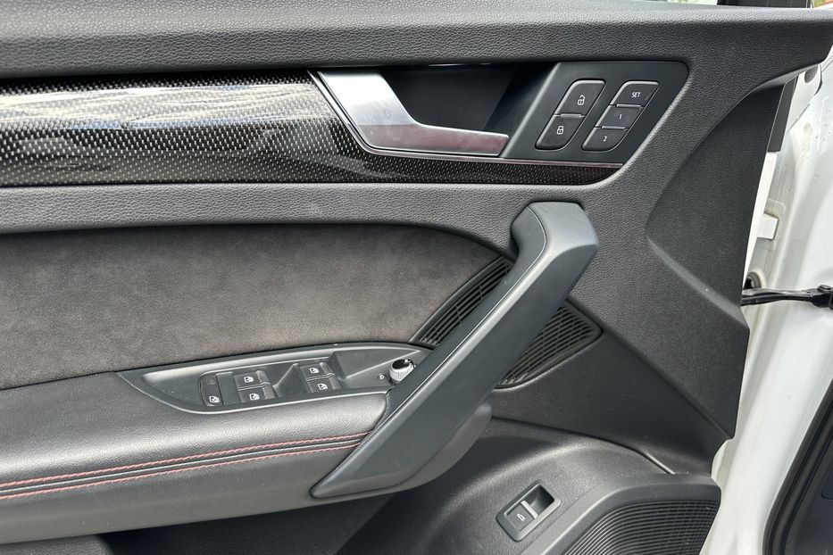 Продам Audi SQ 5 QUATTRO 2018 года в Киеве
